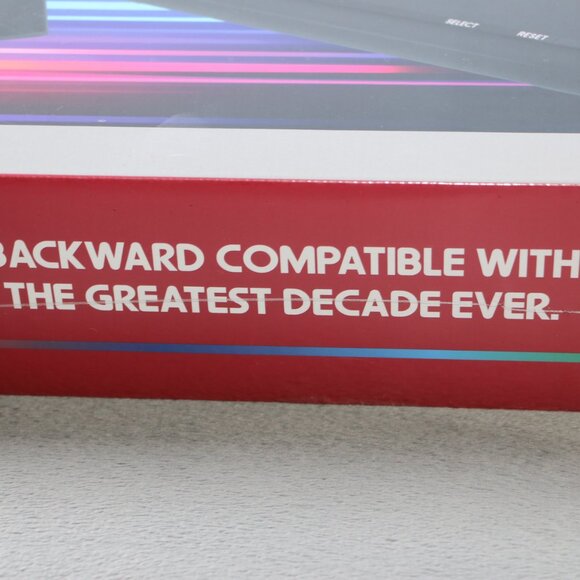 Atari 7800+ Video Game Console New Sealed Wireless CX78+ Gamepad Crystal Quest - Picture 5 of 10